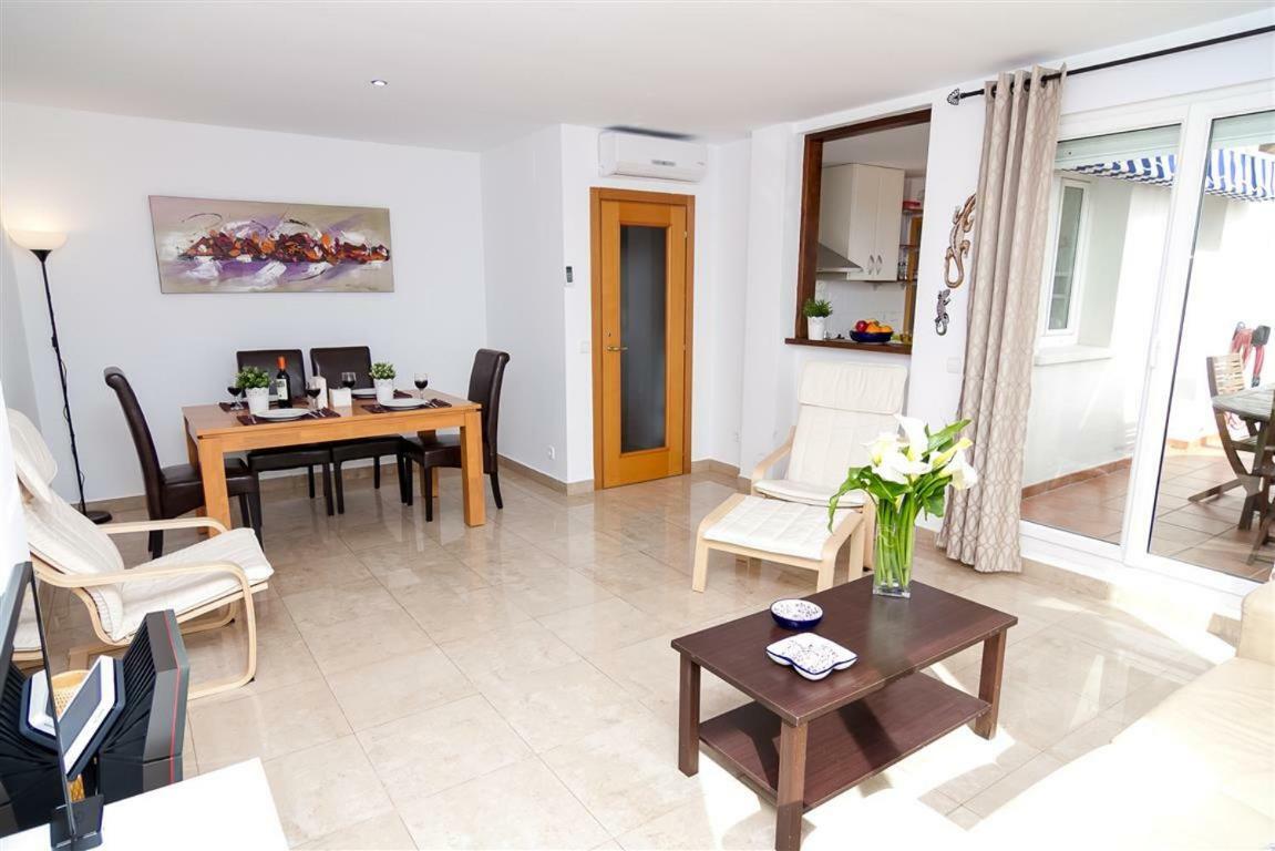 Апартаменти Duplex Vistas Al Mar En La Duquesa Манільва Екстер'єр фото